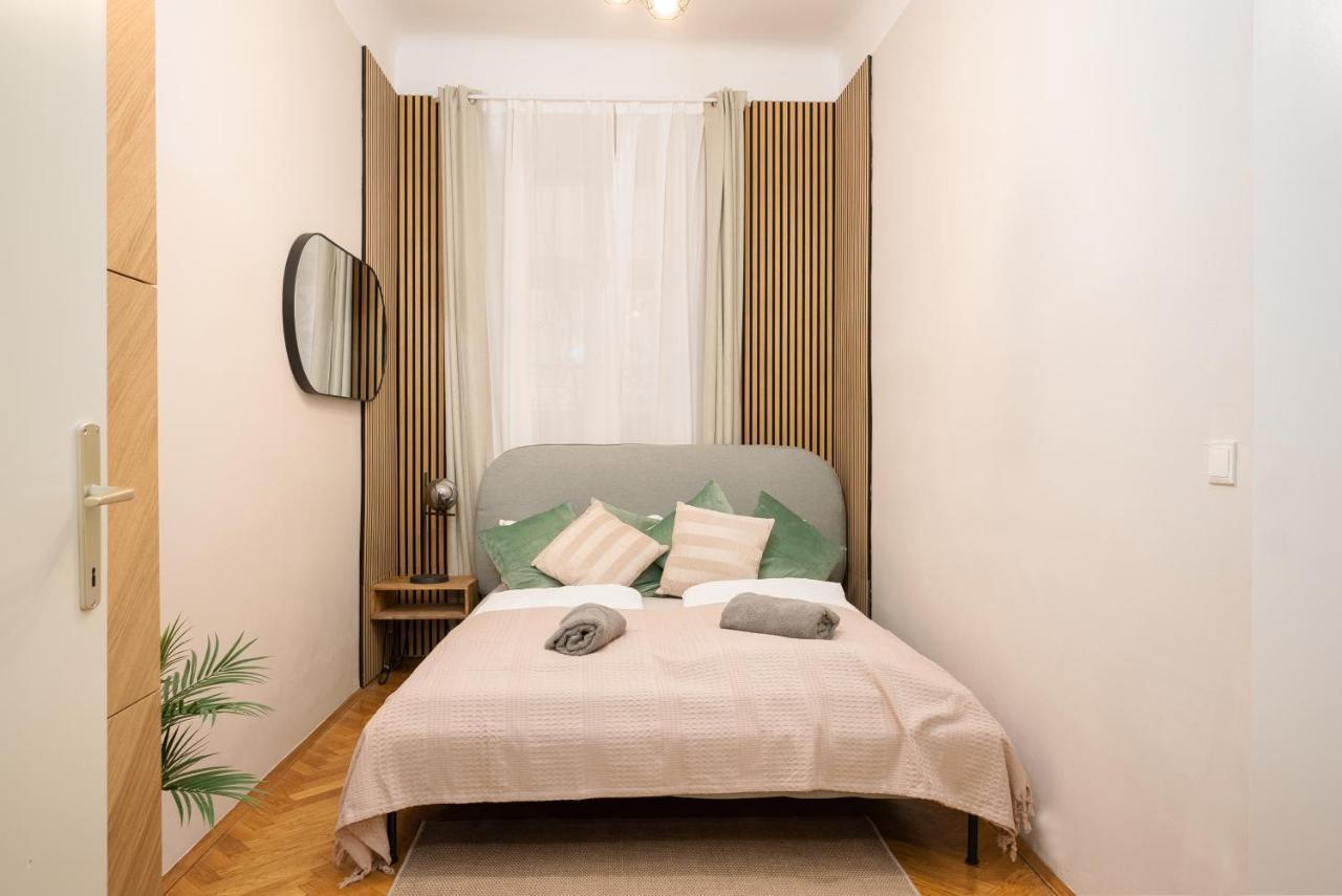 Designer Apartment, Central, Next To Danube Vienna Luaran gambar