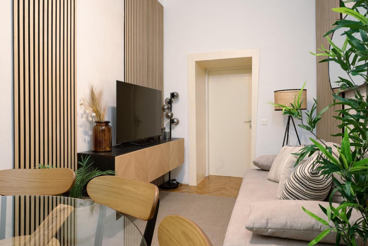 Designer Apartment, Central, Next To Danube Vienna Luaran gambar